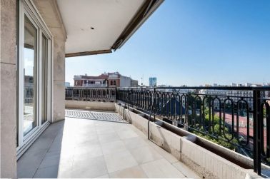 Piso con terraza en Almagro