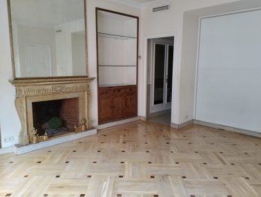 Piso con terraza en Almagro