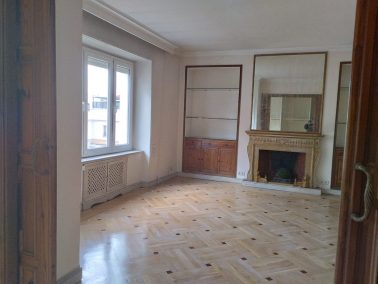 Piso con terraza en Almagro