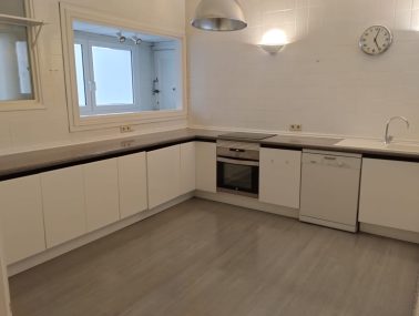 Piso con terraza en Almagro