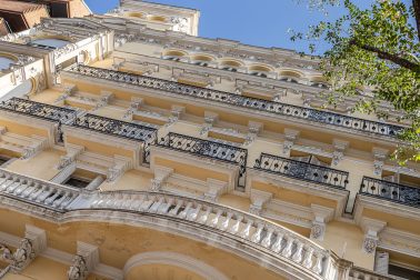Piso Reformado a Estrenar en Edificio Clásico en Almagro