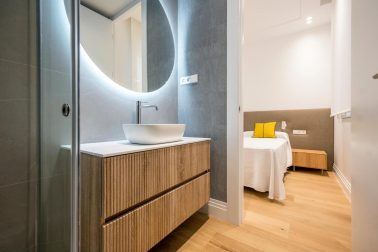 Excelente piso exterior con balcones en calle Cervantes (Centro)