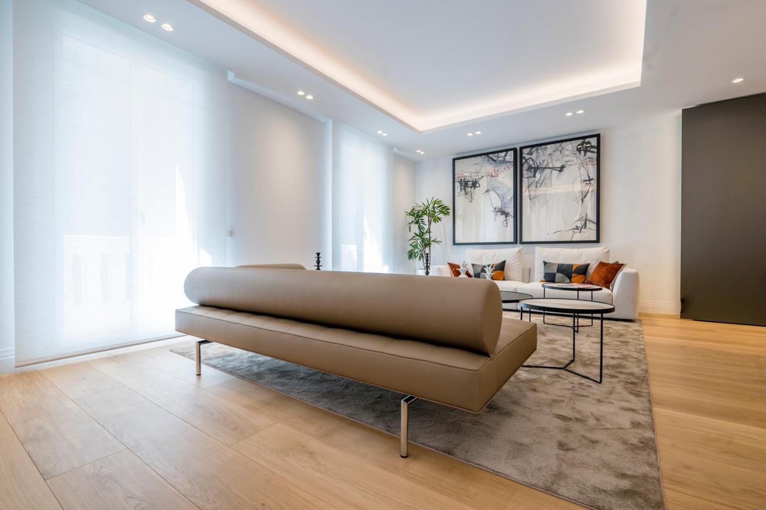 Excelente piso exterior con balcones en calle Cervantes (Centro)