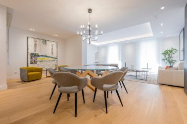 Excelente piso exterior con balcones en calle Cervantes (Centro)