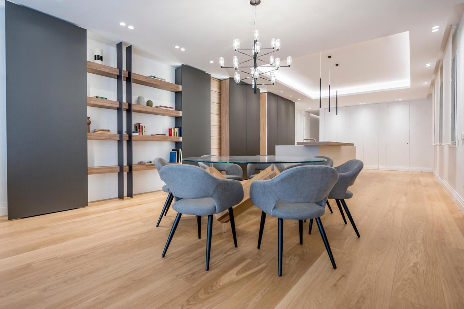 Excelente piso exterior con balcones en calle Cervantes (Centro)