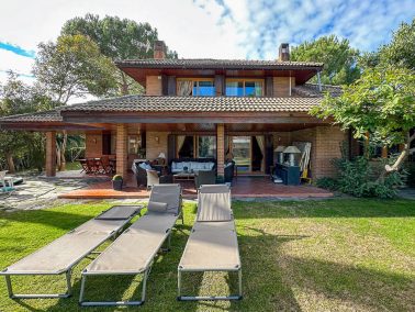 NOVEDAD EN VENTA | Chalet Independiente en  Majadahonda
